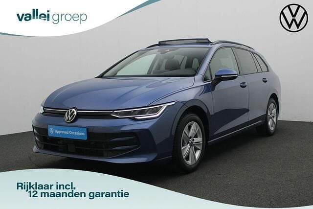 Blauw Gebruikt 2024 VW Golf VIII Edition Stationwagen | € 34.400 (Eerlijke prijs) - Afbeelding 1/4