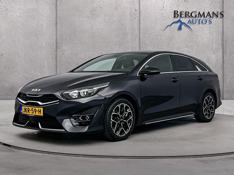 Zwart Gebruikt 2022 Kia ProCeed GT-Line Hatchback | € 26.200 (Goede deal) - Afbeelding 1/4