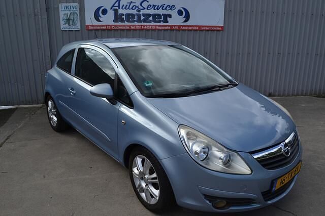 Blauw Gebruikt 2006 Opel Corsa Enjoy Hatchback | € 1.500 (Duur) - Afbeelding 1/4
