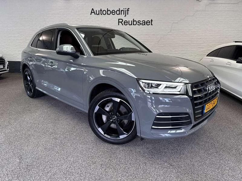 Grijs Gebruikt 2020 Audi Q5 S-Line SUV | € 31.995 (Super prijs) - Afbeelding 1/4