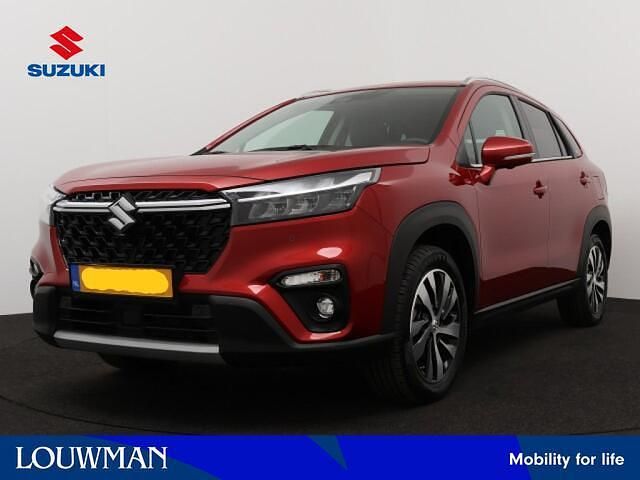 Rood metallic Nieuw 2025 Suzuki SX4 S-Cross Style SUV | € 36.147 (Duur) - Afbeelding 1/3