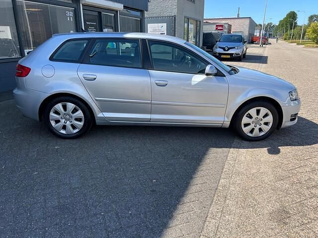Occasion Audi A3 Sportback Attraction 105 PK (77 kW) 2012 Grijs Hatchback