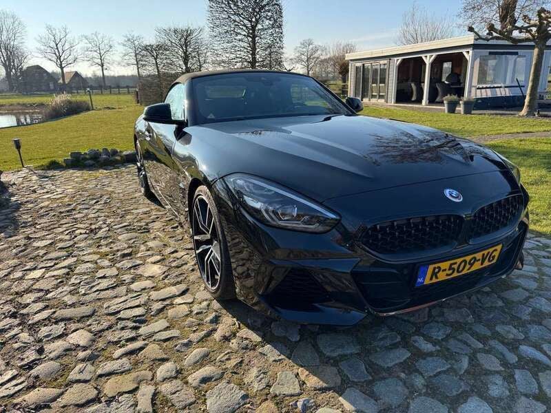 Zwart Gebruikt 2022 BMW Z4 M Cabriolet | € 64.500 - Afbeelding 1/4