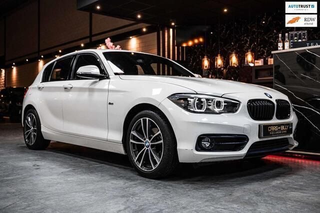 Wit Gebruikt 2018 BMW 116 Executive Hatchback | € 16.900 (Eerlijke prijs) - Afbeelding 1/4