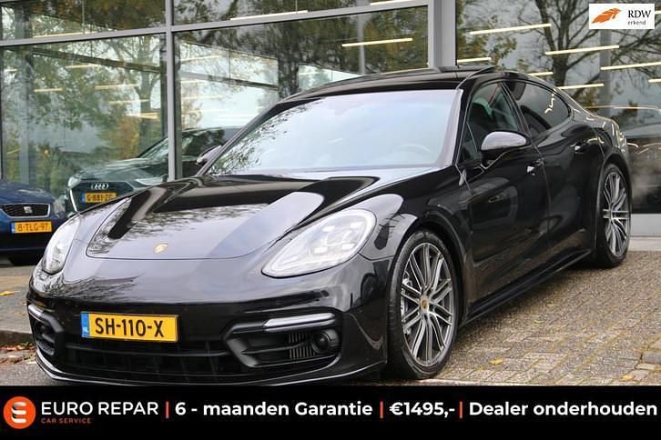 Zwart Gebruikt 2018 Porsche Panamera Sedan | € 56.995 (Super prijs) - Afbeelding 1/1