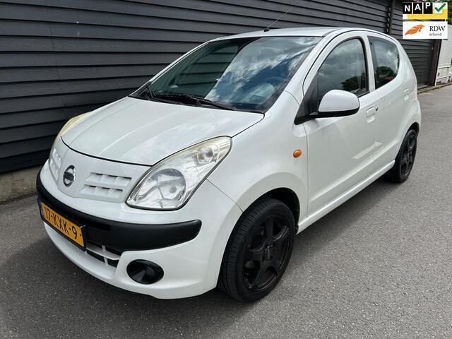 Wit Gebruikt 2010 Nissan Pixo Acenta Hatchback | € 3.645 (Eerlijke prijs) - Afbeelding 1/4