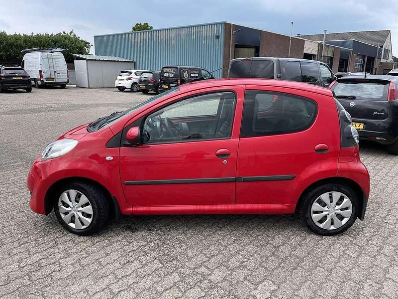 Rood Gebruikt 2011 Citroën C1 Hatchback | € 1.700 (Super prijs) - Afbeelding 1/4