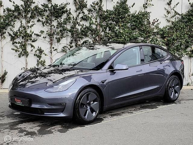 Grijs Gebruikt 2022 Tesla Model 3 Long Range RWD Sedan | € 47.880 - Afbeelding 1/4