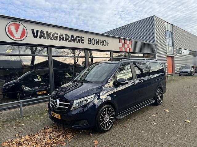 Blauw (metallic) Occasion 2014 Mercedes V250 Avantgarde MPV | € 23.950 - Afbeelding 1/4