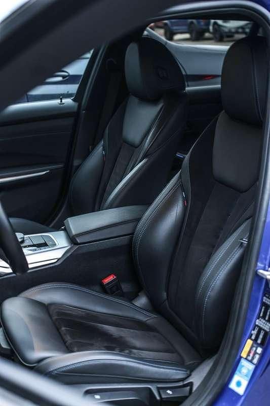 Occasion BMW 330e M Sport 292 PK (214 kW) 2021 Blauw (metallic) Stationwagen