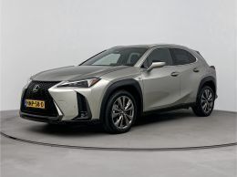 Sonic titanium (grijs metallic) Gebruikt 2024 Lexus UX 300e Sport Design Packet SUV | € 45.950 - Afbeelding 1/3