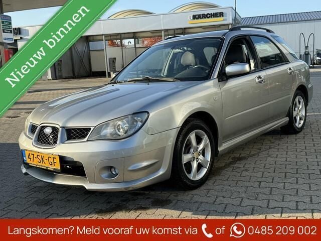 Grijs, metallic lak Gebruikt 2006 Subaru Impreza Hatchback | € 4.950 - Afbeelding 1/4
