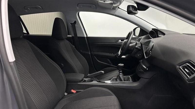 Occasion Peugeot 308 2020 Grijs Hatchback