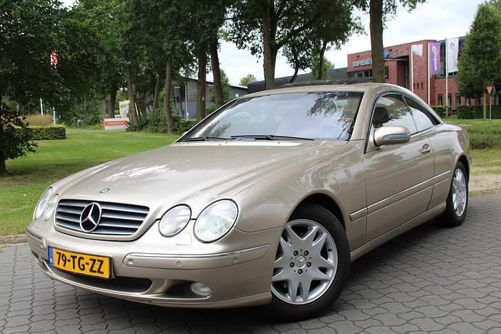 Beige, metallic lak Gebruikt 2000 Mercedes CL500 Coupé | € 13.250 (Iets duurder) - Afbeelding 1/4