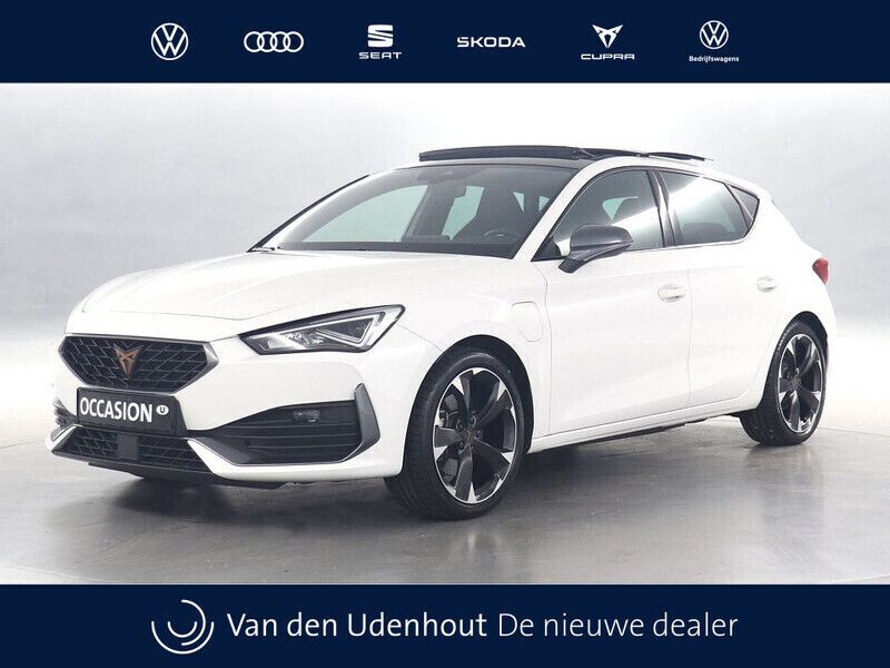 Wit Gebruikt 2023 Cupra Leon Hatchback | € 29.740 (Eerlijke prijs) - Afbeelding 1/2