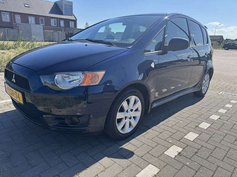 Blauw Gebruikt 2011 Mitsubishi Colt Edition Hatchback | € 3.800 (Super prijs) - Afbeelding 1/4