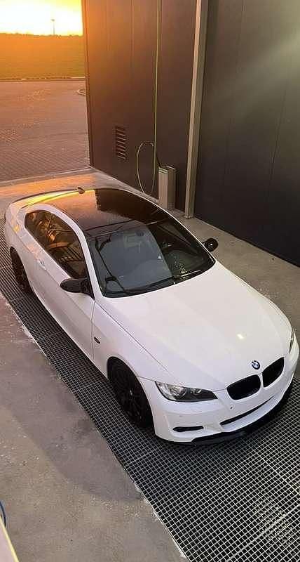 Grijs Gebruikt 2007 BMW 335 Coupé | € 11.000 (Goede deal) - Afbeelding 1/4