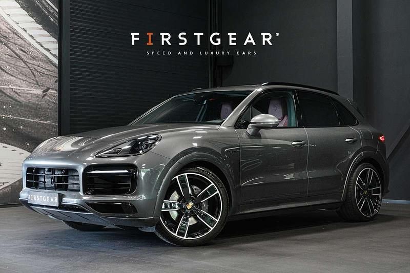 Grijs Gebruikt 2021 Porsche Cayenne Sport SUV | € 77.900 (Eerlijke prijs) - Afbeelding 1/4