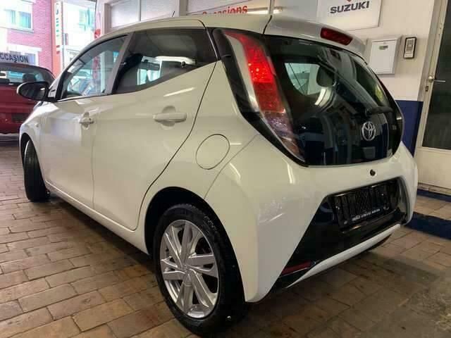 Occasion Toyota Aygo X-wave 69 PK (50 kW) 2015 Wit Hatchback