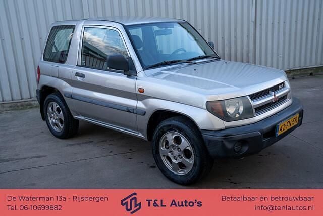Grijs (metallic) Gebruikt 2000 Mitsubishi Pajero SUV | € 4.950 - Afbeelding 1/4