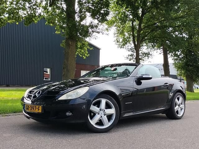 Zwart Gebruikt 2004 Mercedes SLK200 Cabriolet | € 3.999 (Eerlijke prijs) - Afbeelding 1/4