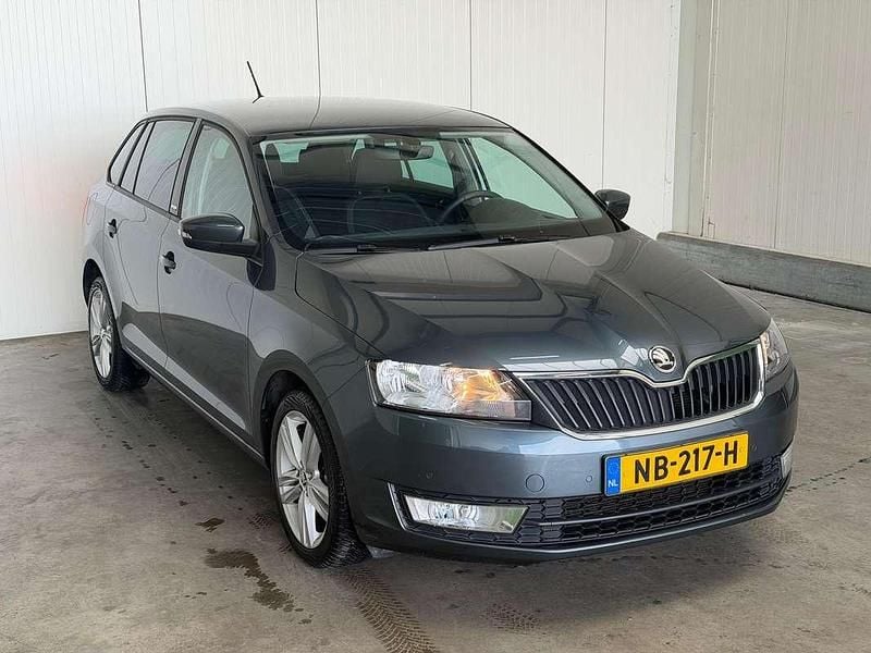Occasion Skoda Rapid Joy 89 PK (65 kW) 2017 Grijs Hatchback