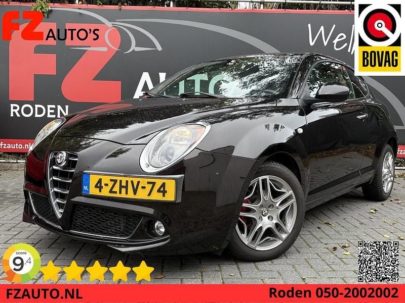 Zwart Gebruikt 2014 Alfa Romeo MiTo Hatchback | € 6.445 (Eerlijke prijs) - Afbeelding 1/4