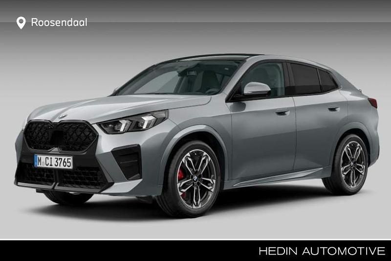 Grijs Nieuw 2026 BMW X2 M Sport SUV | € 71.880 - Afbeelding 1/4