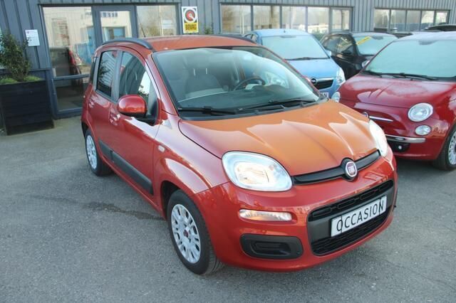 Rood Gebruikt 2013 Fiat Panda Lounge Hatchback | € 6.750 (Iets duurder) - Afbeelding 1/4