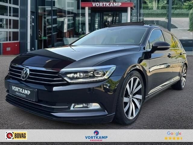 Zwart Gebruikt 2015 VW Passat Stationwagen | € 15.950 (Eerlijke prijs) - Afbeelding 1/4