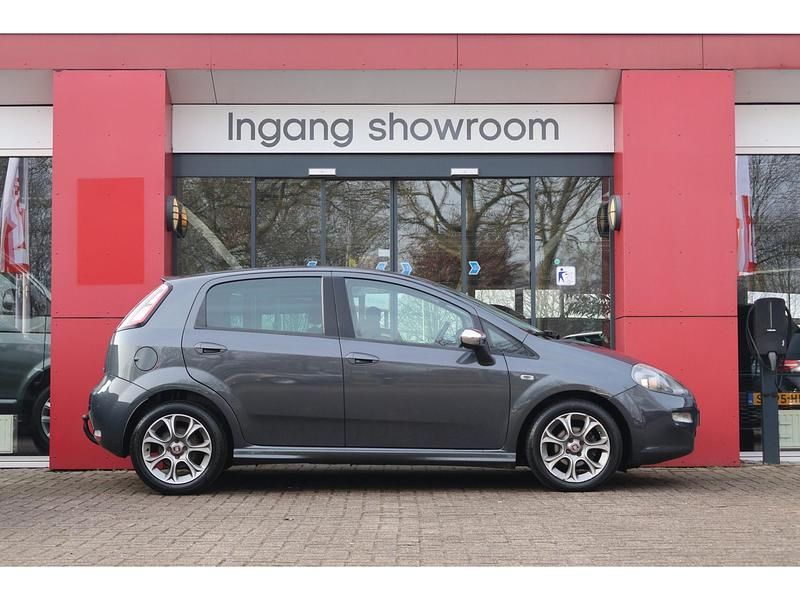 Occasion Fiat Punto Lounge 101 PK (74 kW) 2015 Grijs Hatchback
