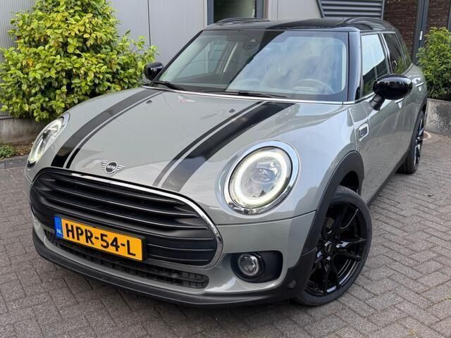Grijs Gebruikt 2022 Mini Cooper Clubman Stationwagen | € 27.900 (Eerlijke prijs) - Afbeelding 1/4