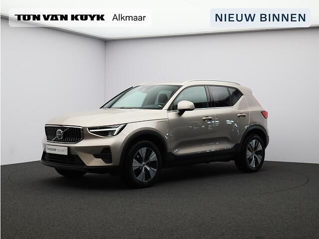 Grijs Occasion 2022 Volvo XC40 Plus SUV | € 39.950 (Duur) - Afbeelding 1/4