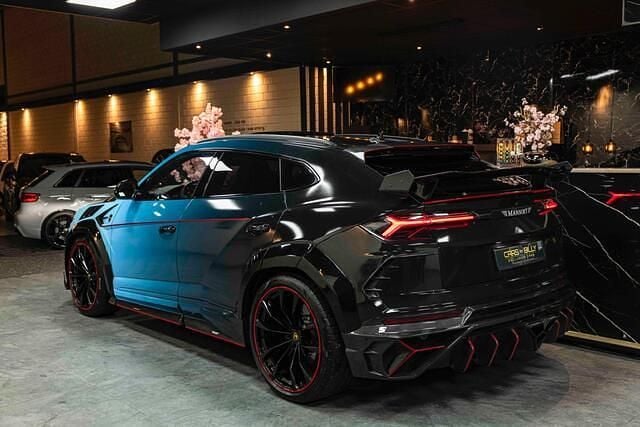 Occasion Lamborghini Urus 651 PK (478 kW) 2021 Zwart SUV