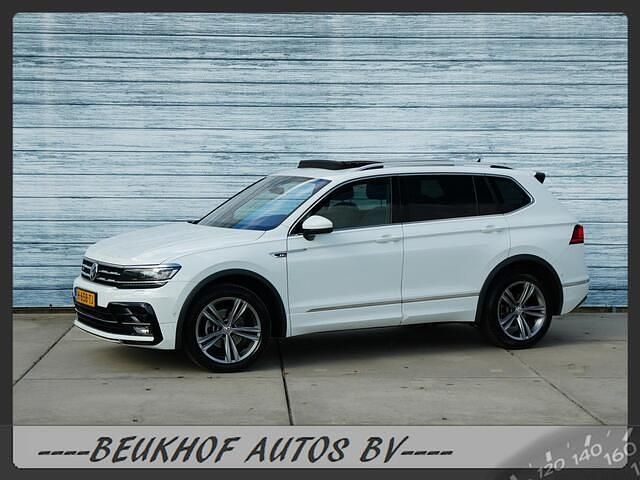 Wit Gebruikt 2020 VW Tiguan Allspace Highline SUV | € 34.950 (Duur) - Afbeelding 1/4