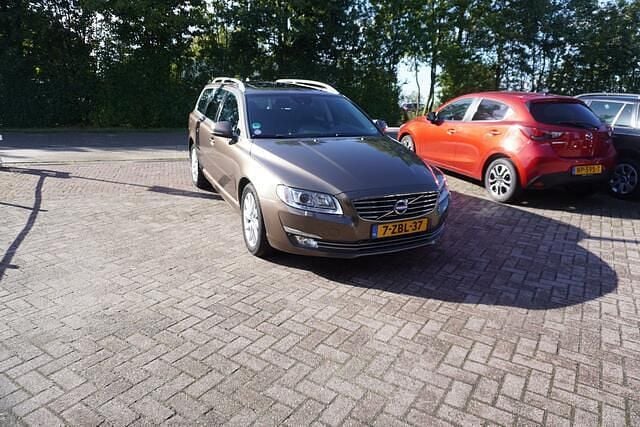 Bruin Gebruikt 2014 Volvo V70 Stationwagen | € 10.744 (Eerlijke prijs) - Afbeelding 1/4