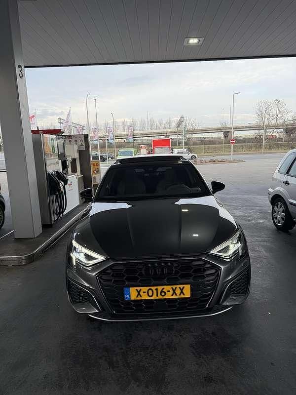 Occasion Audi A3 204 PK (150 kW) 2021 Grijs Hatchback