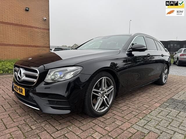 Zwart Gebruikt 2020 Mercedes 200 Business Stationwagen | € 26.950 (Duur) - Afbeelding 1/4