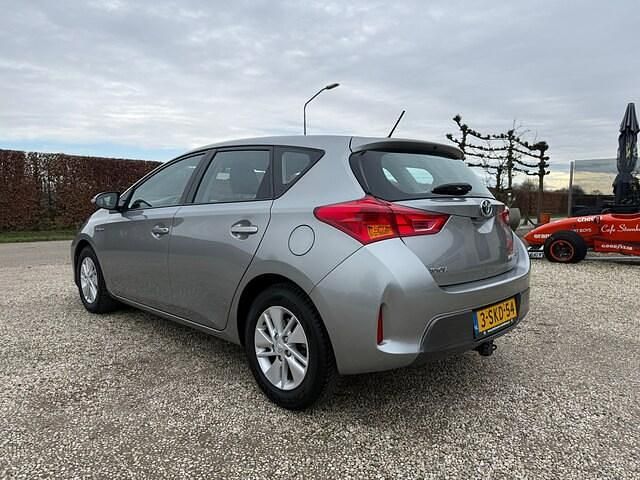 Occasion Toyota Auris Hybrid 99 PK (72 kW) 2013 Grijs Hatchback