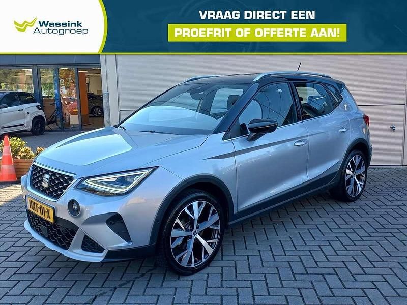 Grijs Gebruikt 2022 Seat Arona Xperience SUV | € 18.240 (Goede deal) - Afbeelding 1/4