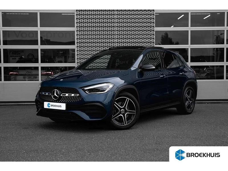 Blauw Gebruikt 2022 Mercedes GLA35 AMG Business SUV | € 36.900 - Afbeelding 1/4