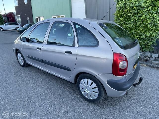 Occasion Citroën Xsara Picasso 136 PK (100 kW) 2003 Beige MPV