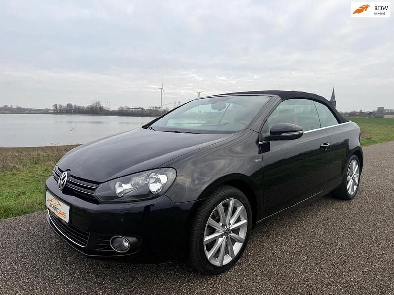 Zwart Occasion 2015 VW Golf Cabriolet Cabriolet | € 8.950 (Eerlijke prijs) - Afbeelding 1/4