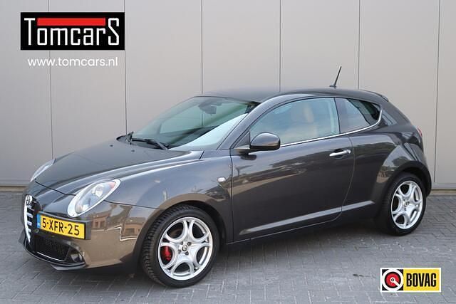 Bruin Gebruikt 2014 Alfa Romeo MiTo Hatchback | € 7.950 (Iets duurder) - Afbeelding 1/4