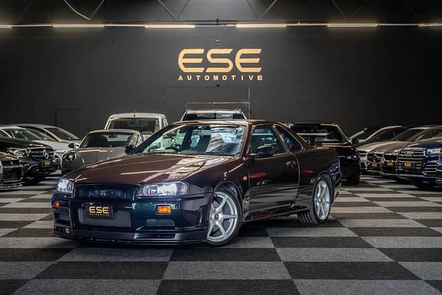 Paars Gebruikt 1999 Nissan Skyline Coupé | € 299.995 - Afbeelding 1/4