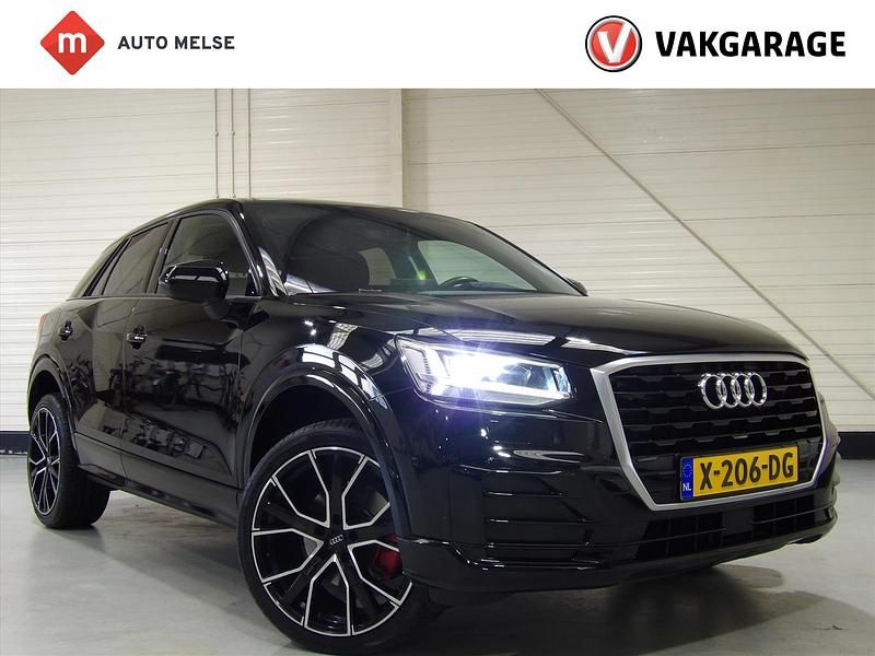 Zwart Gebruikt 2018 Audi Q2 Sport SUV | € 20.945 (Goede deal) - Afbeelding 1/4