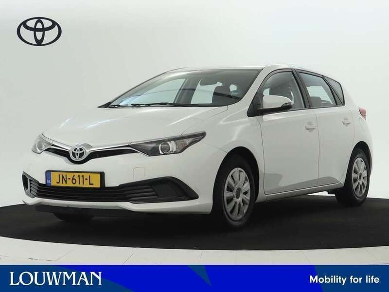 Wit Gebruikt 2016 Toyota Auris Hatchback | € 11.945 (Eerlijke prijs) - Afbeelding 1/3