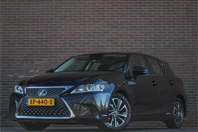 Blauw Gebruikt 2019 Lexus CT200h Business Edition Hatchback | € 17.450 (Eerlijke prijs) - Afbeelding 1/4