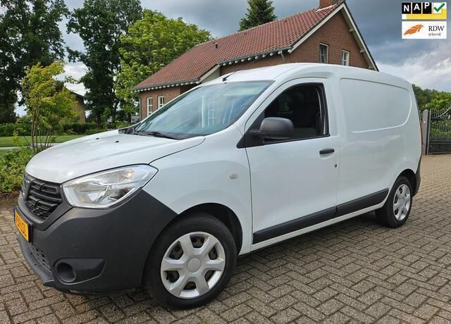 Wit Gebruikt 2018 Dacia Dokker Van | € 8.295 (Super prijs) - Afbeelding 1/4