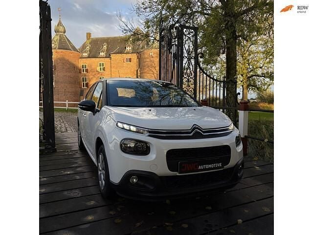 Wit Gebruikt 2018 Citroën C3 Feel Hatchback | € 7.695 (Super prijs) - Afbeelding 1/4